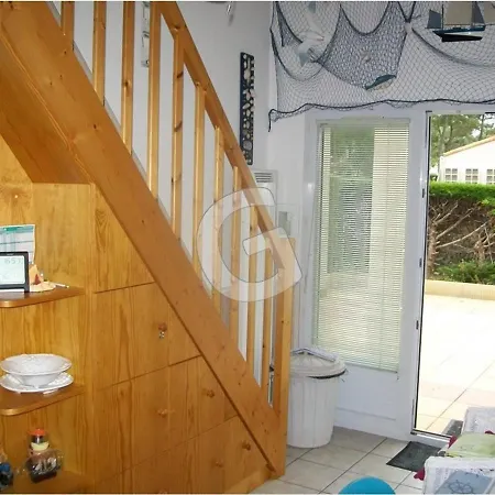 Apartment Pavillon A 100m De La Avec Piscine, Parking Prive, Pour 4 Pers. A La Griere, Sur - Fr-1-357-12 *