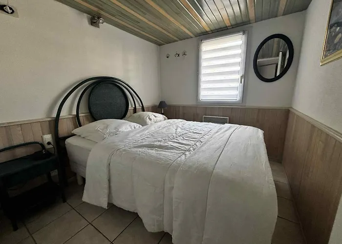 Appartamento Pavillon à 100m De La Avec Piscine, Parking Privé, Pour 4 Pers. à La Grière, Sur - Fr-1-357-12 La Tranche-sur-Mer